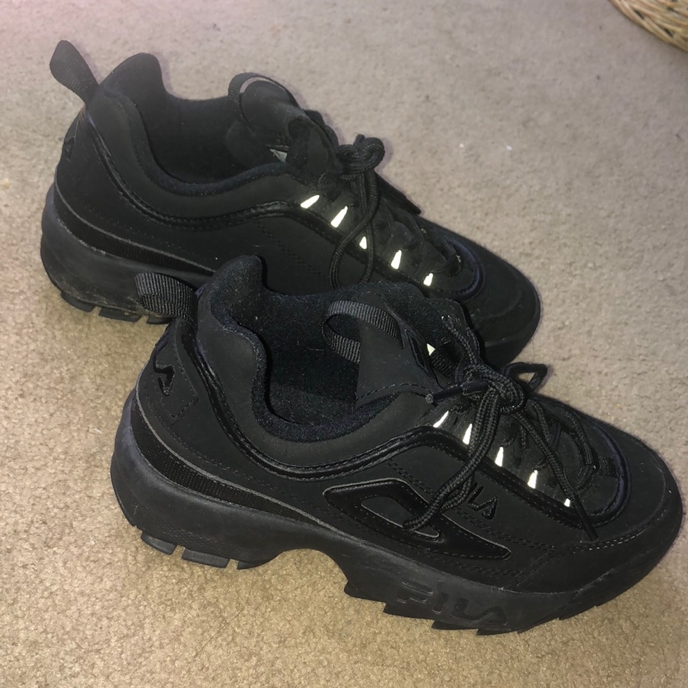 Black Filas